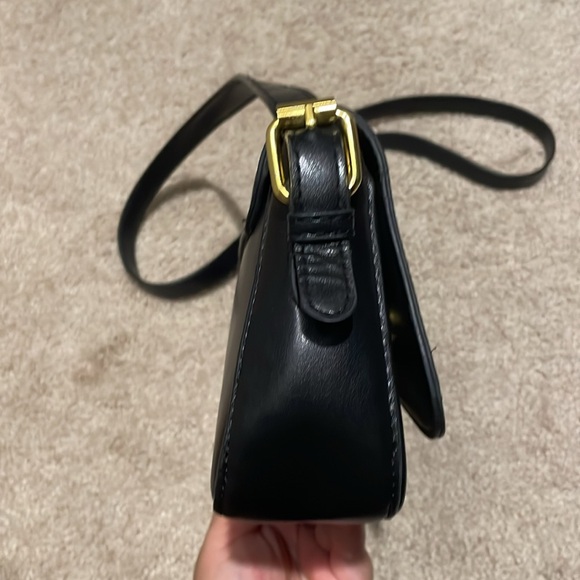 Crossbody Saddle Bag - Picture 9 of 11